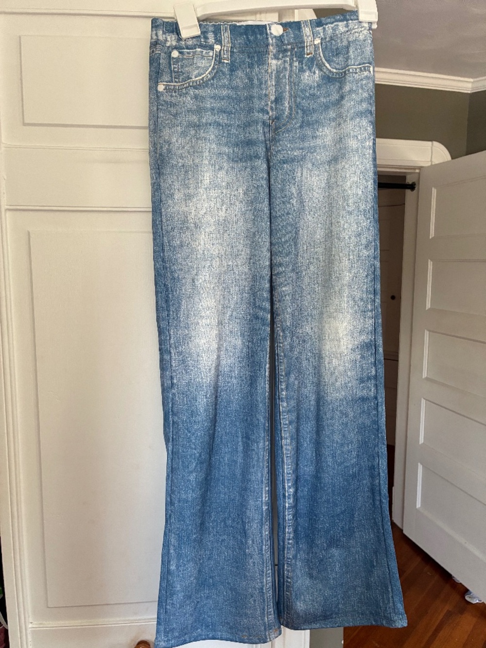 Mila Sweatpants Jeans. Size xs. New without tags.
